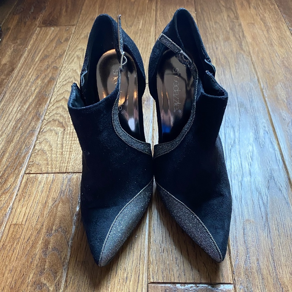 shoedazzle suede boots